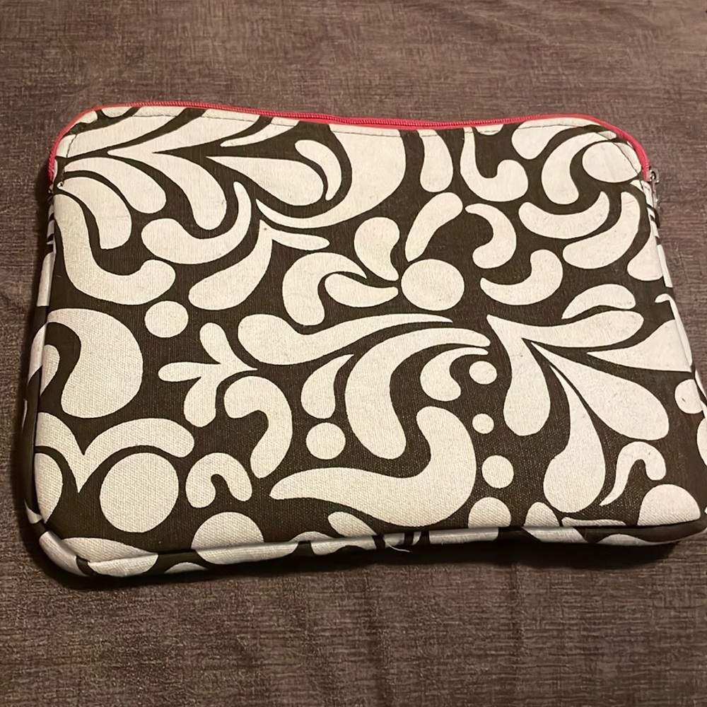 Brown Patterned Protective Case for Kindle/Tablet/Ipad/Small Laptop